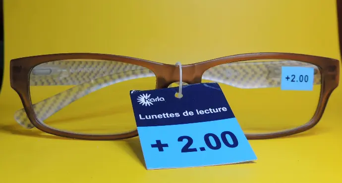 lunettes de vue QUADRILLE BRUNE coef: +2 , réf: L4