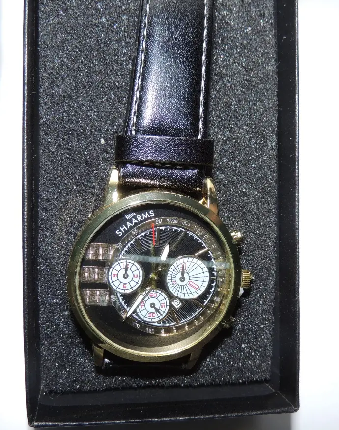 montre 1er prix effet gold SHAARMS OLME