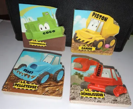 LIVRE Lot de 4 livres histoires pour enfants véhicules de chantiers série 1